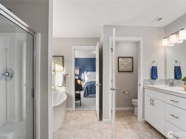 26831 30th Place S 7, Kent WA 98032