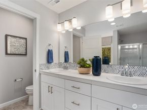 26831 30th Place S 7, Kent WA 98032
