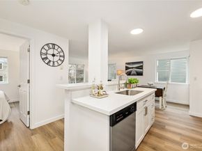 300 10th Avenue A202, Seattle WA 98122