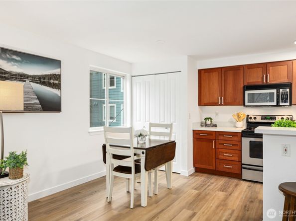 300 10th Avenue A202, Seattle WA 98122