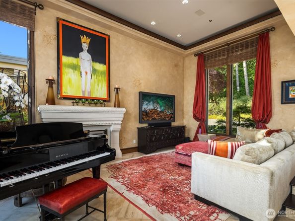 3639 W Mercer Way, Mercer Island WA 98040