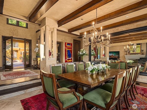 3639 W Mercer Way, Mercer Island WA 98040