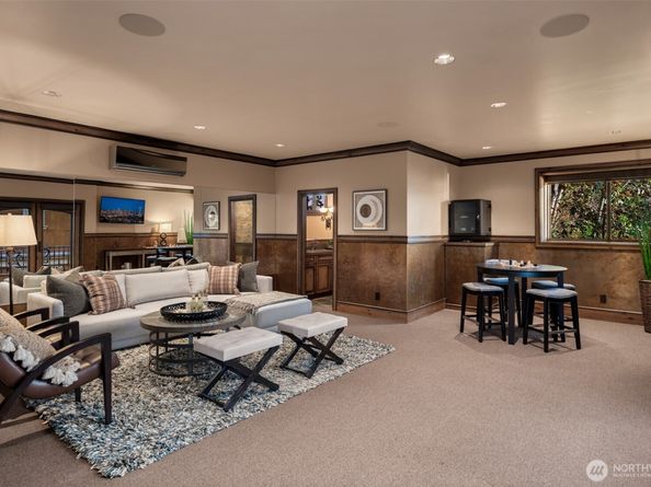 3639 W Mercer Way, Mercer Island WA 98040