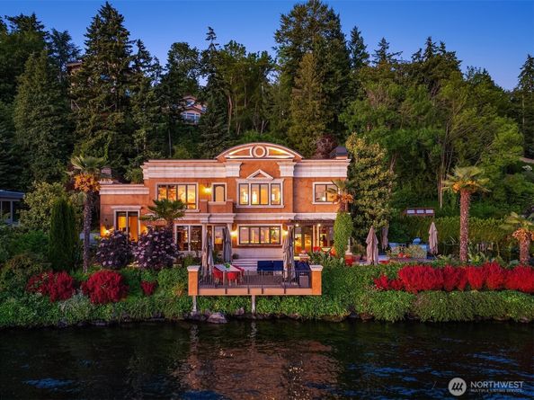 3639 W Mercer Way, Mercer Island WA 98040