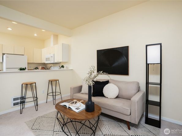 3800 NE Sunset Boulevard B101, Renton WA 98056