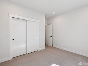 330 182ND Place SE, Bothell WA 98012