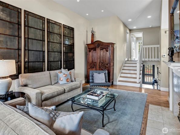 2031 42nd Avenue E, Seattle WA 98112