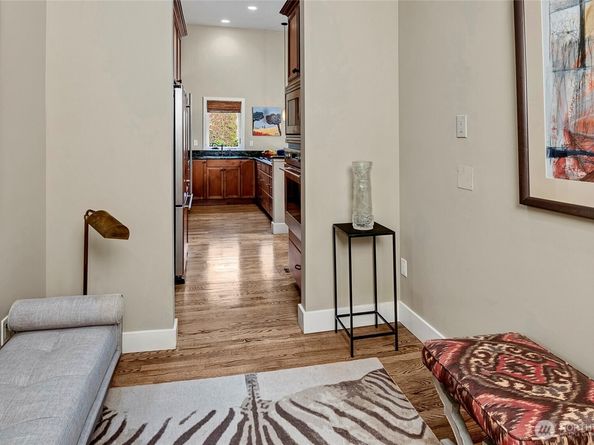 2031 42nd Avenue E, Seattle WA 98112