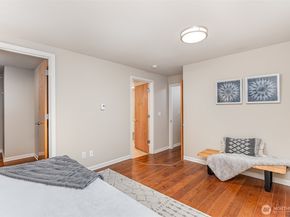 2423 8th Avenue N 101, Seattle WA 98109