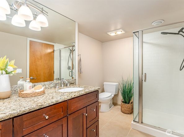 2423 8th Avenue N 101, Seattle WA 98109