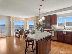 8609 E Caraway Road, Port Orchard WA 98366