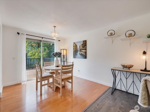 15121 3rd Avenue NE, Shoreline WA 98155