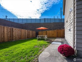 15121 3rd Avenue NE, Shoreline WA 98155