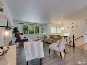15121 3rd Avenue NE, Shoreline WA 98155