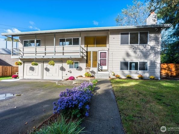 15121 3rd Avenue NE, Shoreline WA 98155