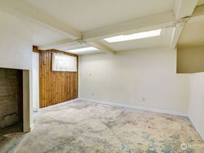 1027 E Main Street, Auburn WA 98002