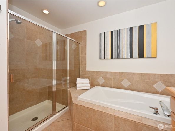 2312 W Boston Street 201, Seattle WA 98199