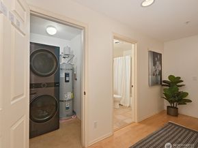 2312 W Boston Street 201, Seattle WA 98199