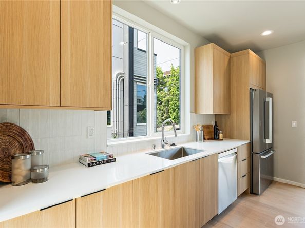 1801 NW 65th Street C, Seattle WA 98117
