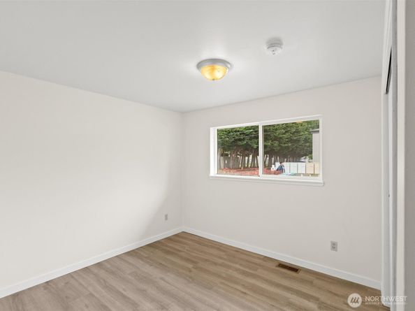 735 F Street NE, Auburn WA 98002