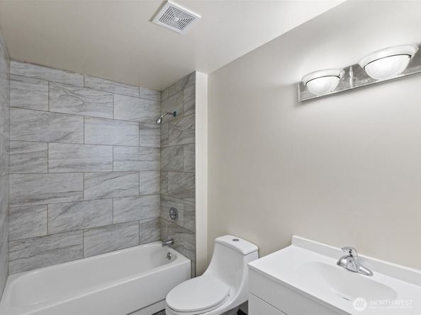 735 F Street NE, Auburn WA 98002