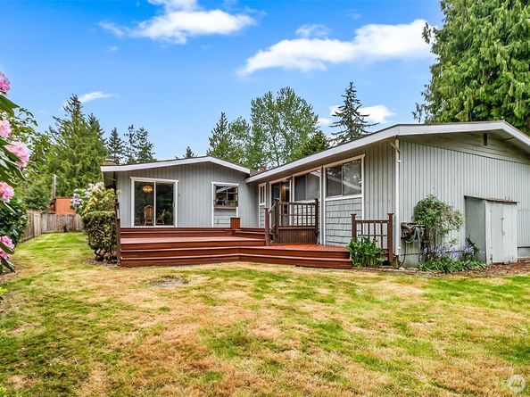 15729 Larch Way, Lynnwood WA 98087