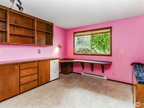 15729 Larch Way, Lynnwood WA 98087