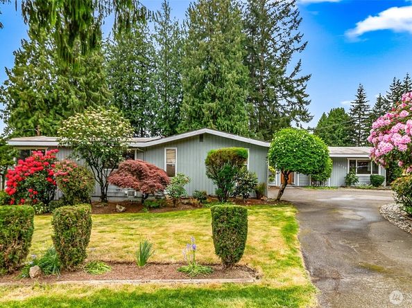 15729 Larch Way, Lynnwood WA 98087