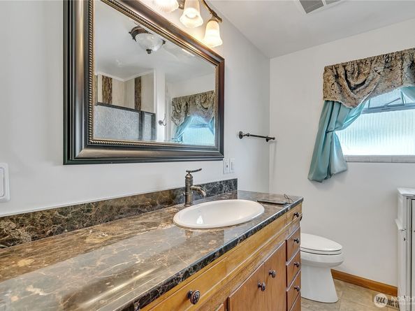 7351 32nd Avenue SW, Seattle WA 98126