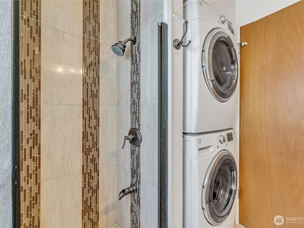 7351 32nd Avenue SW, Seattle WA 98126