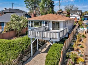 7351 32nd Avenue SW, Seattle WA 98126