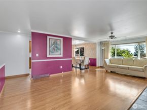 7351 32nd Avenue SW, Seattle WA 98126