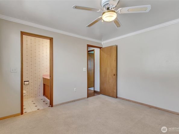 7351 32nd Avenue SW, Seattle WA 98126