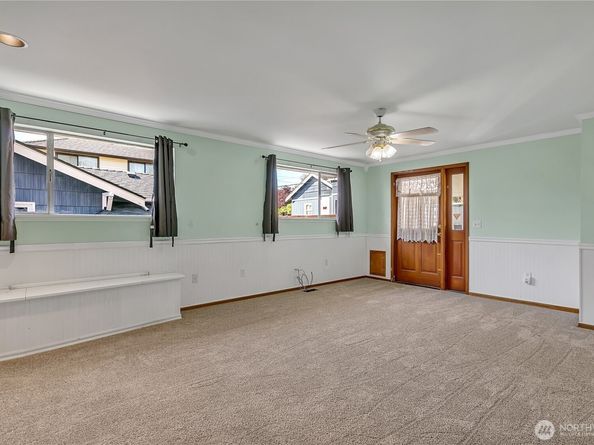 7351 32nd Avenue SW, Seattle WA 98126