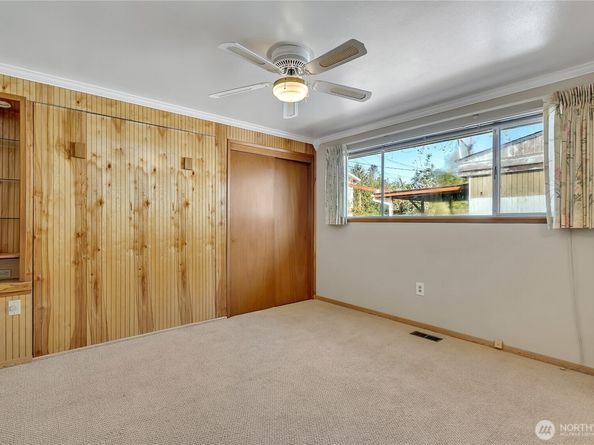 7351 32nd Avenue SW, Seattle WA 98126