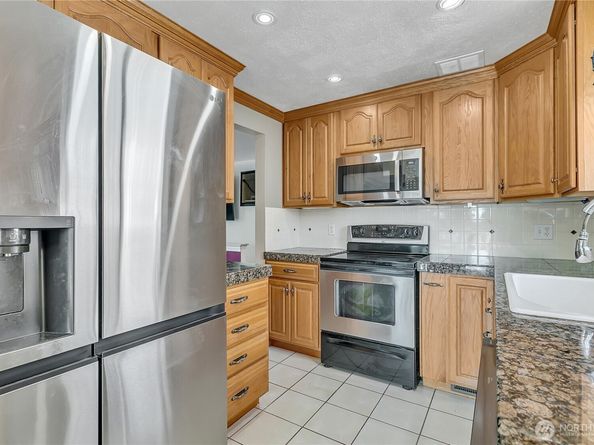 7351 32nd Avenue SW, Seattle WA 98126