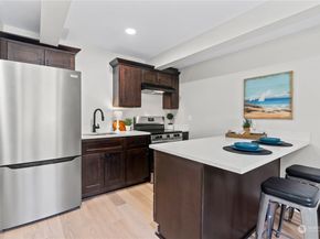 6968 24th Avenue SW, Seattle WA 98106
