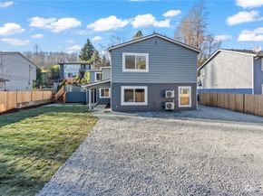 6968 24th Avenue SW, Seattle WA 98106