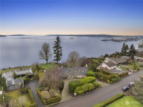 1040 N Park Drive, Everett WA 98203