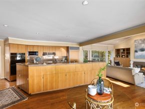 1040 N Park Drive, Everett WA 98203