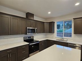 27026 30th Place S 30, Kent WA 98032