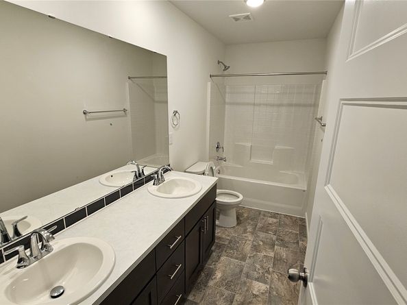 27026 30th Place S 30, Kent WA 98032
