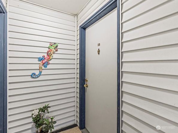 762 Hayes Street 18, Seattle WA 98109