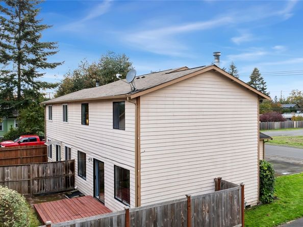 1302 3rd Street SE 1, Auburn WA 98002