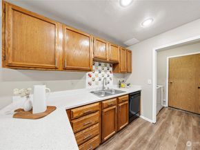 1302 3rd Street SE 1, Auburn WA 98002