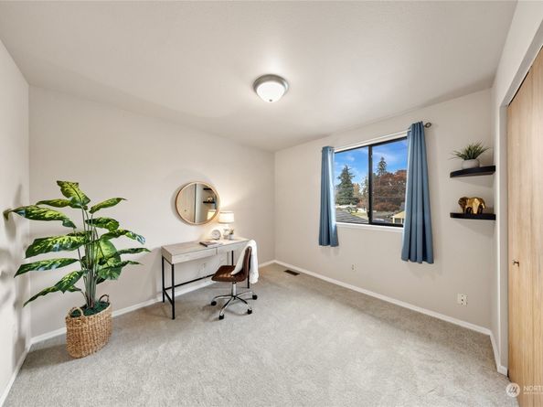 1302 3rd Street SE 1, Auburn WA 98002