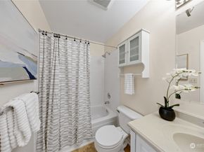 1302 3rd Street SE 1, Auburn WA 98002