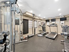 275 W Roy Street 319, Seattle WA 98119