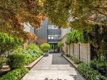 275 W Roy Street