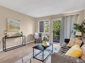 275 W Roy Street 319, Seattle WA 98119